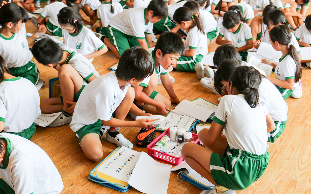 環境授業を行いました 豊川市立八南小学校 4年生 産業廃棄物収集 処分 焼却は愛知県豊川市の加山興業株式会社にお任せ